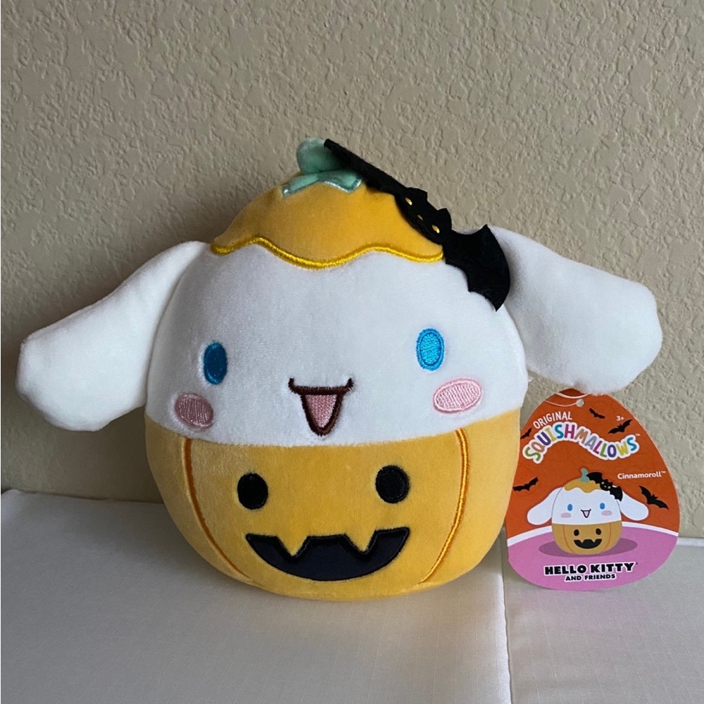 6.5” Cinnamoroll Halloween Squishmallow